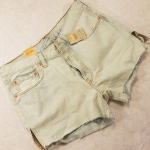 Levi 501 Jean shorts NWT